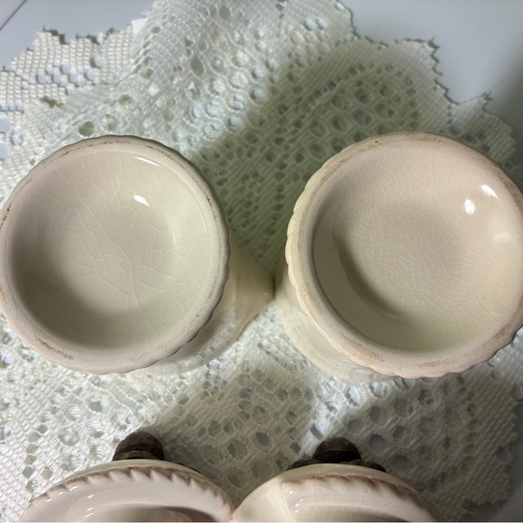 Vintagecream-colored ceramic sugar bowl and creamer set features decorative lids - Picture 8 of 8